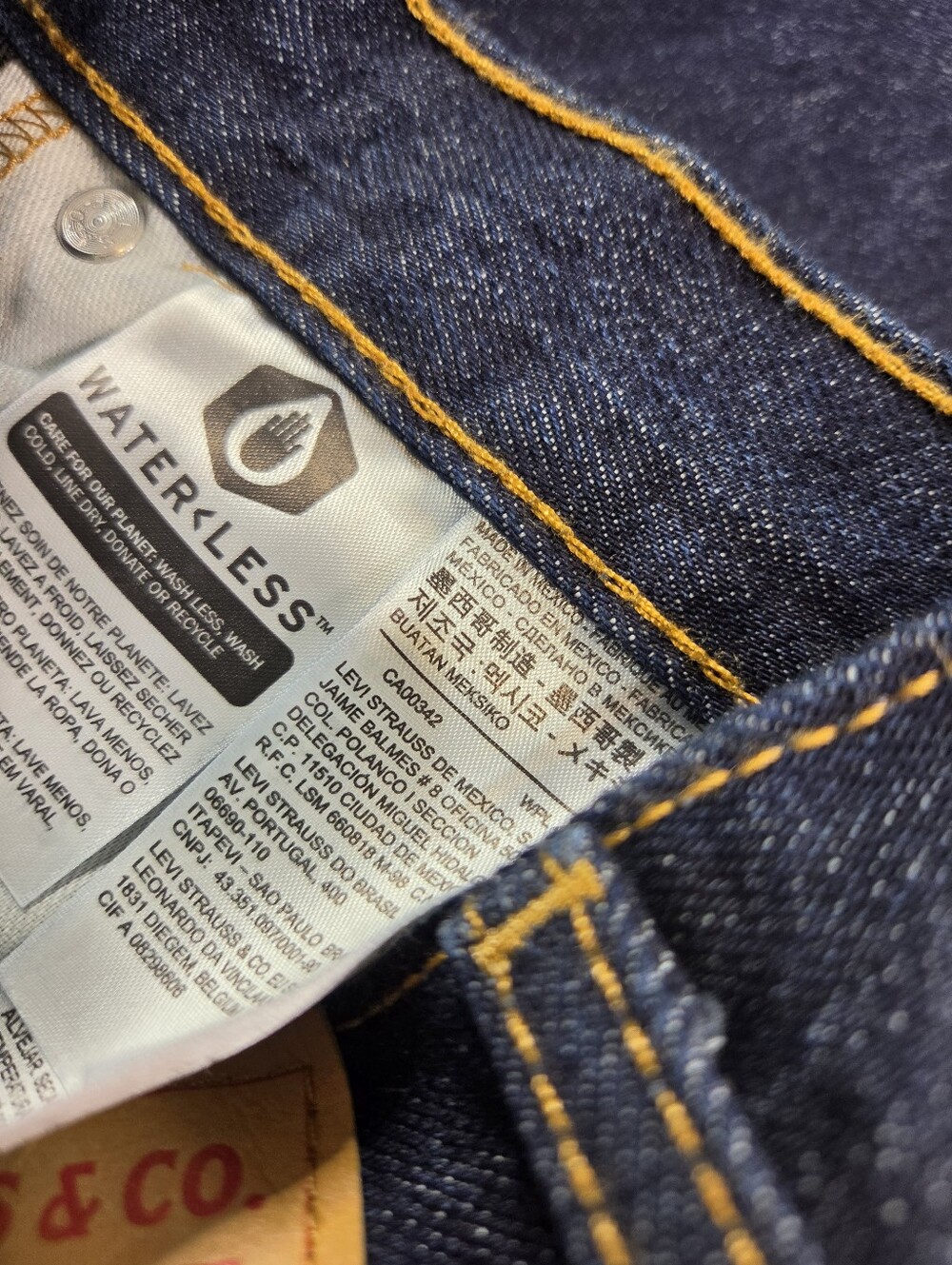 Levi’s 550 Relaxed Fit Jeans 38x32 NWT - Picture 8 of 8
